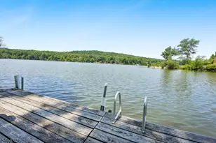 1009 Lakeside Dr E, Vernon, NJ 07422 - Photo 38