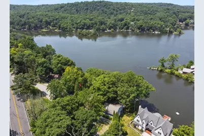 1009 Lakeside Drive East, Vernon, NJ 07422 - Photo 34