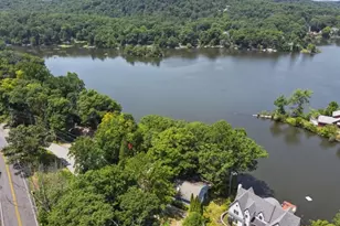 1009 Lakeside Dr E, Vernon, NJ 07422 - Photo 34