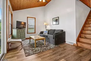 1009 Lakeside Dr E, Vernon, NJ 07422 - Photo 16