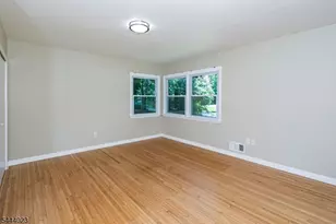 4 Park Ln, Franklin Township, NJ 08540 - Photo 14