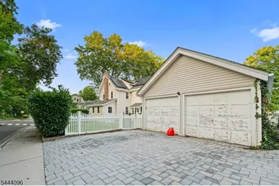 251 High St, Nutley, NJ 07110 - Photo 36