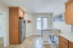10 Plum Ct, Raritan Township, NJ 08822 - Photo 8