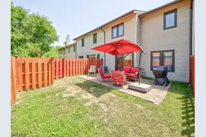 10 Plum Court, Raritan Township, NJ 08822 - Photo 22