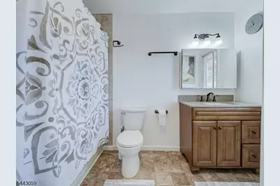 10 Plum Court, Raritan Township, NJ 08822 - Photo 16