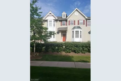 26 Worthington Ter, Raritan Township, NJ 08822 - Photo 2