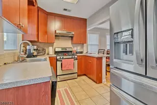 43 Hillcrest Ave, Cranford Township, NJ 07016 - Photo 10