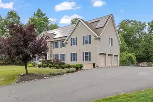 164 E Mountain Rd, Hillsborough Township, NJ 08844 - Photo 2