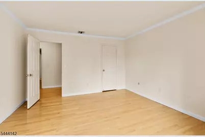 611 Grove St, Clifton, NJ 07013 - Photo 12