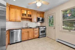 611 Grove St, Clifton, NJ 07013 - Photo 4