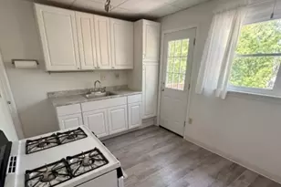 40-42 Moffett St, Woodbridge Township, NJ 08863 - Photo 6
