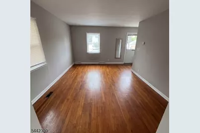 40-42 Moffett St, Woodbridge Township, NJ 08863 - Photo 8