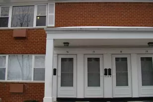 17 Lincoln Gdns, Parsippany, NJ 07034 - Photo 2