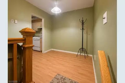 17 Lincoln Gdns, Parsippany, NJ 07034 - Photo 4