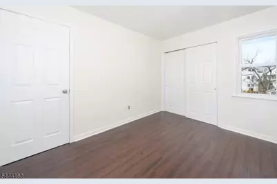 49 Livingston Ave #1, Lyndhurst Township, NJ 07071 - Photo 6