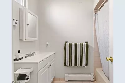 632 Chase Ave #1, Lyndhurst Township, NJ 07071 - Photo 10