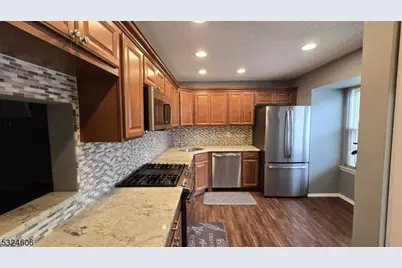 16 Lyon Ln, Franklin Township, NJ 08823 - Photo 2