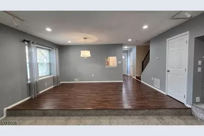 16 Lyon Ln, Franklin Township, NJ 08823 - Photo 8