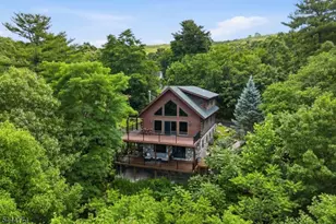 8 McKinley, Greenwood Lake, NY 10925 - Photo 2