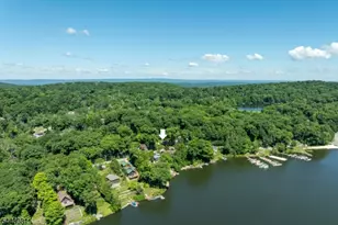 2217 Lakeside Dr W, Vernon Twp., NJ 07422 - Photo 28