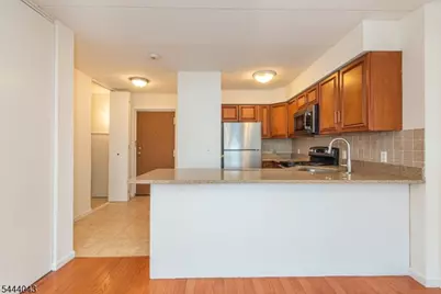 5 Linden St #3J, Hackensack, NJ 07601 - Photo 2