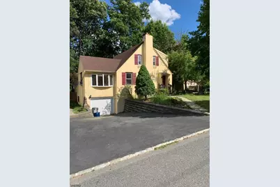 17 Dogwood Ter, Livingston, NJ 07039 - Photo 4