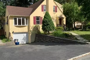 17 Dogwood Terrace, Livingston, NJ 07039 - Photo 4
