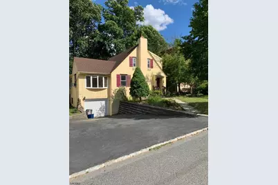 17 Dogwood Ter, Livingston, NJ 07039 - Photo 2