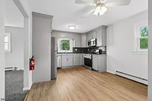 15 Wright Ct, Bloomfield, NJ 07003 - Photo 8