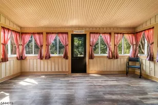 10 Tara Ct, Hardwick Township, NJ 07825 - Photo 18