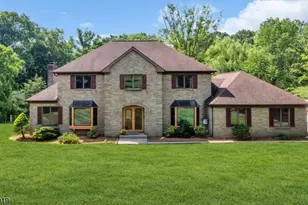 10 Tara Ct, Hardwick Township, NJ 07825 - Photo 1