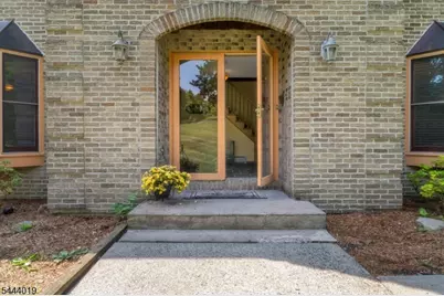 10 Tara Ct, Hardwick Township, NJ 07825 - Photo 4