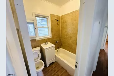 78 Fern Ave, Irvington, NJ 07111 - Photo 2