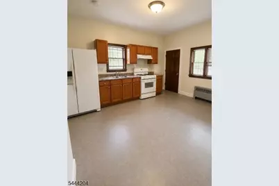 138-140 E Jersey St #1, Elizabeth, NJ 07206 - Photo 12