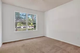 33 Seton Hall Dr, Newark, NJ 07103 - Photo 10