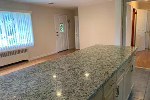 118 Fairfield Dr, Paramus, NJ 07652 - Photo 2