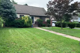 118 Fairfield Dr, Paramus, NJ 07652 - Photo 12
