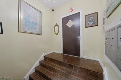 290 Ogden St, Orange, NJ 07050 - Photo 2