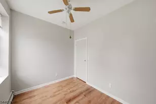 290 Ogden St, Orange, NJ 07050 - Photo 4