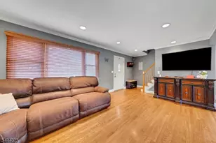 59 Mitchell Ave, Totowa, NJ 07512 - Photo 6