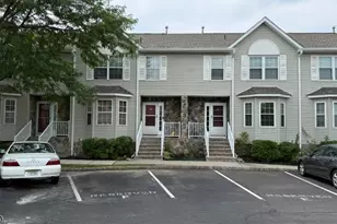 12 Ashley Ct, Franklin Township, NJ 08873 - Photo 2