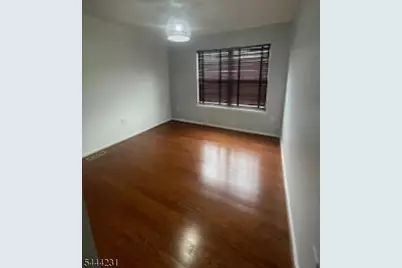 92 Callahan Ct, Newark, NJ 07103 - Photo 22