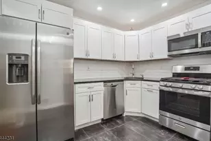92 Callahan Ct, Newark, NJ 07103 - Photo 10