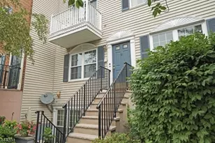 92 Callahan Ct, Newark, NJ 07103 - Photo 6