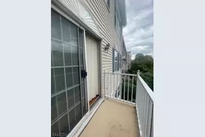 92 Callahan Ct, Newark, NJ 07103 - Photo 16