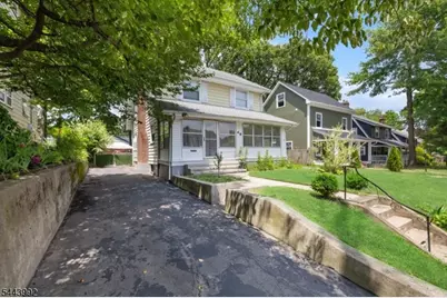 48 Laurel Ave, East Orange, NJ 07017 - Photo 2