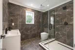 15 Edison St, Clifton, NJ 07013 - Photo 8