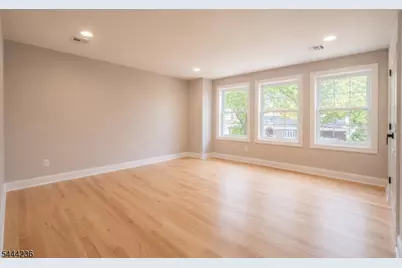 15 Edison St, Clifton, NJ 07013 - Photo 18