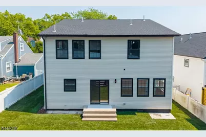 15 Edison St, Clifton, NJ 07013 - Photo 2