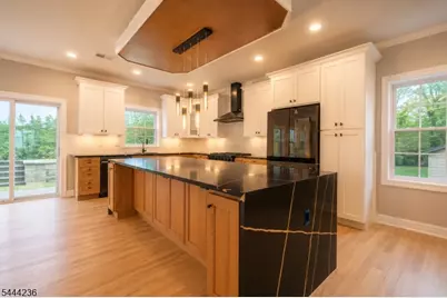 15 Edison St, Clifton, NJ 07013 - Photo 4